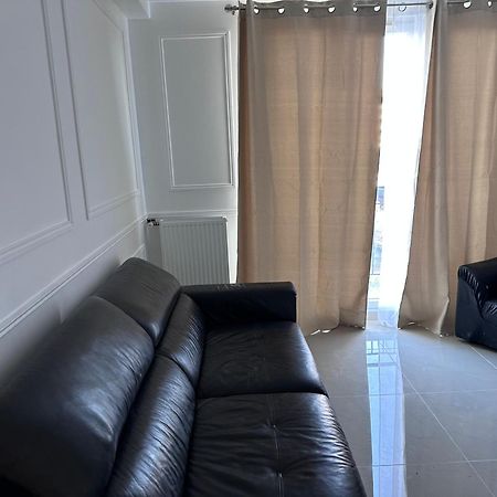 Location Courte Duree A Boissy Saint Leger Apartment Exterior photo
